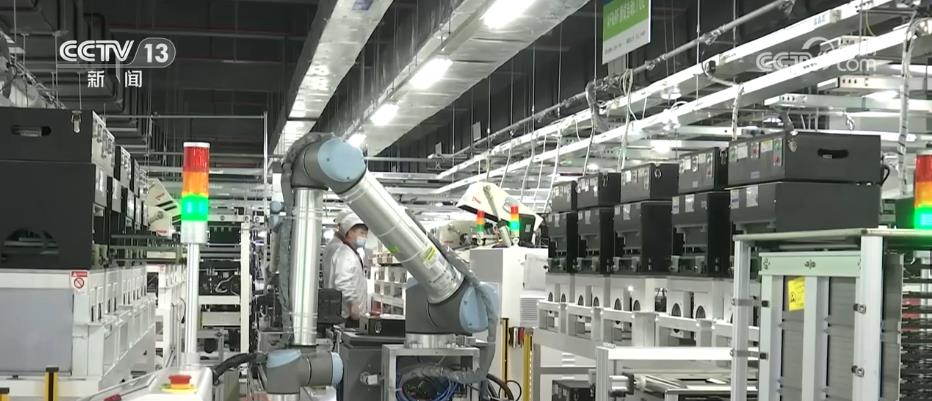 投資結(jié)構(gòu)優(yōu)化引領(lǐng)新基建浪潮 5G、數(shù)據(jù)中心等信息類新型基礎(chǔ)設(shè)施投資增長13.1%的技術(shù)服務(wù)驅(qū)動(dòng)力